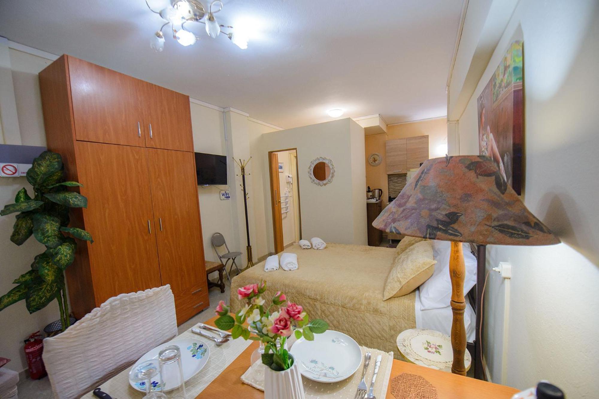 Georgia'S Studio Corfu Town Εξωτερικό φωτογραφία